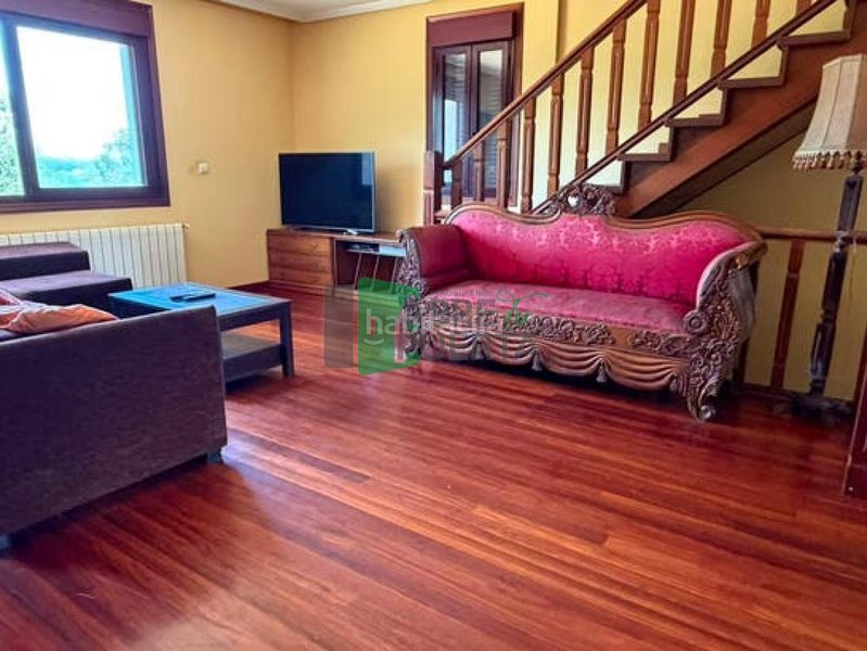 Foto a50c7c66-f3fa-42f9-8631-663230194099. Chalet en Amoeiro