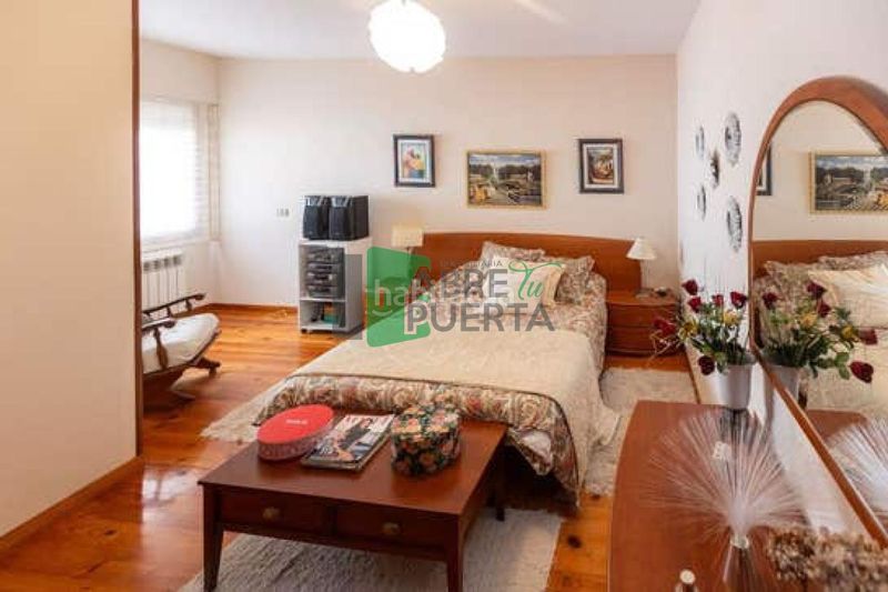 Foto 1a087b97-dd84-49f0-913c-c618cade3405. Casa amb calefacció a Ribadavia