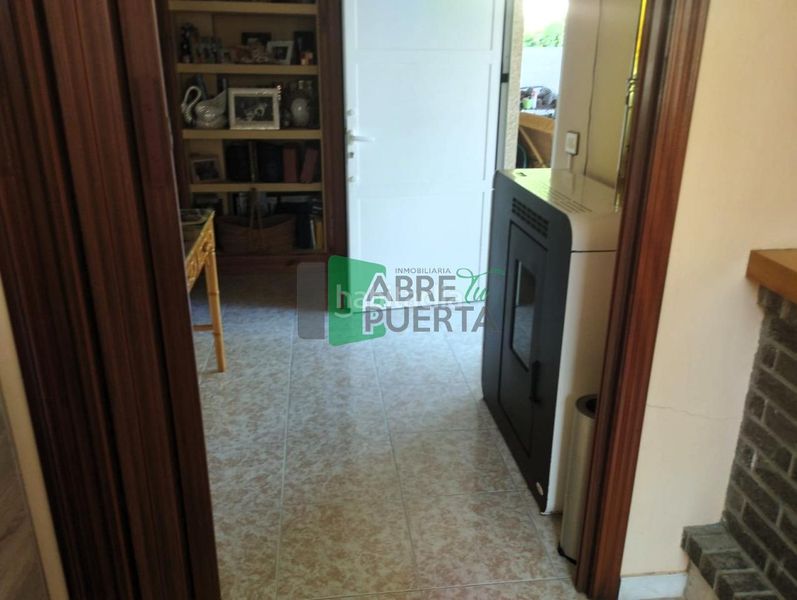 Foto 16e71dfd-745e-4106-9d84-22a389051e04. Casa amb calefacció aparcament a Amoeiro