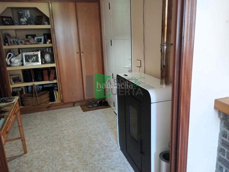 Foto 8a3ff50a-497d-4512-bc9e-678f773e623f. Casa amb calefacció aparcament a Amoeiro