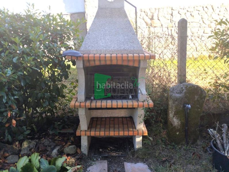 Foto ed9f3b78-bc8b-4694-975d-e971a7e9e399. Casa amb calefacció aparcament a Amoeiro