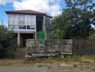 Haus in Amoeiro