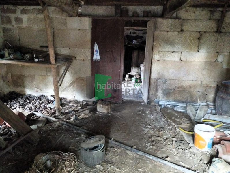 Foto 8185f766-f7f0-4a32-8640-1a0ef8a23c58. Casa amb aparcament a Amoeiro