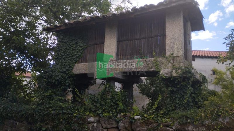 Foto 96f77027-4e8f-4331-a1a0-aef5078d467c. Casa amb aparcament a Amoeiro