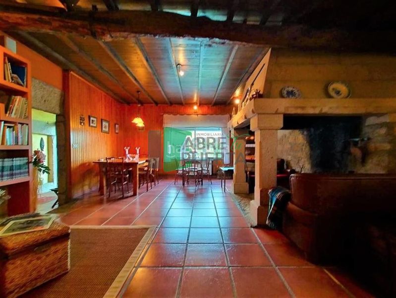 Foto 4b579ab5-1a8b-4dfb-8eb8-ddff93e56523. Chalet en Amoeiro