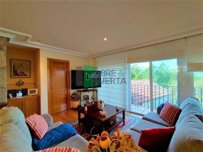 Foto 5440fe8f-6ffb-42f5-8088-4c1c7b7f6e51. Chalet en Amoeiro