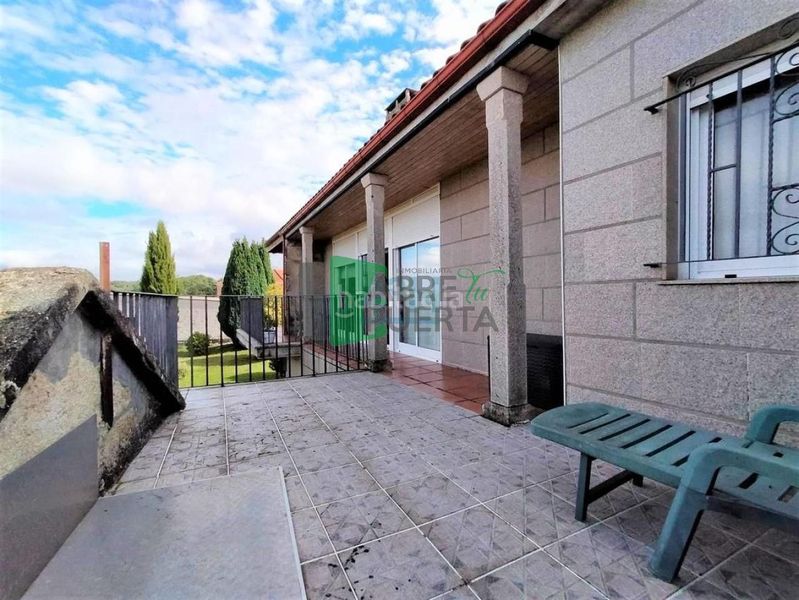 Foto 5c300783-d1c8-4a99-8cd8-d05dfc01332b. Chalet en Amoeiro
