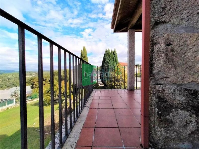 Foto b894ca4a-40ae-44e0-8bcd-f88c1073afef. Chalet en Amoeiro