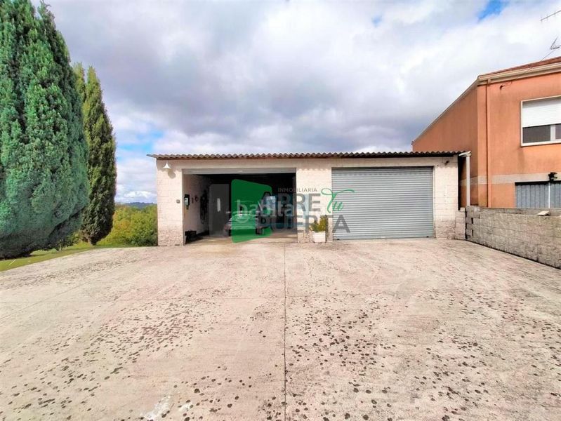 Foto cbe08f32-3e65-4242-b99b-8e71ff72c1aa. Chalet en Amoeiro