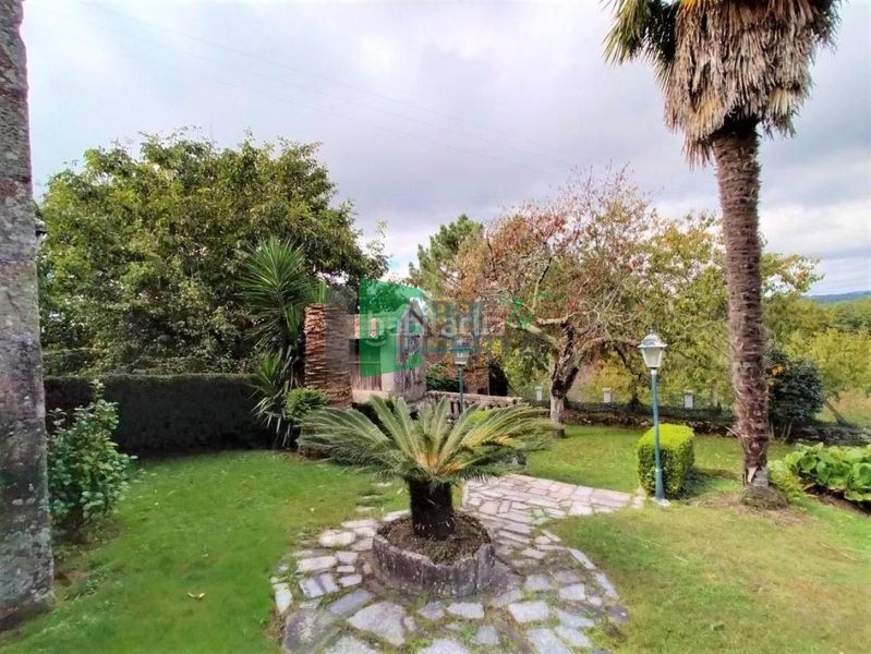 Foto ffb94b37-e3d2-41c3-9a17-f7ba4cb9cb40. Chalet en Amoeiro
