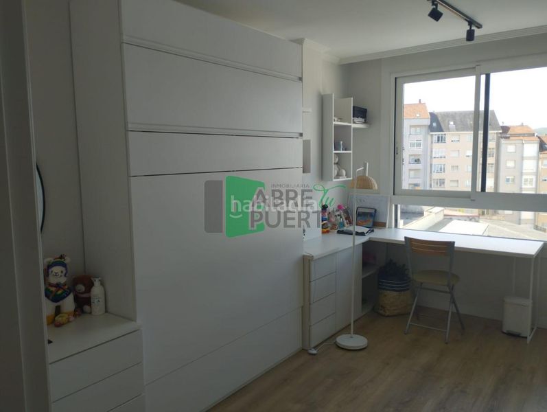 Foto 77b3585c-c742-47c4-8477-6845cf0b1a94. Rent flat with heating parking in Centro Ourense