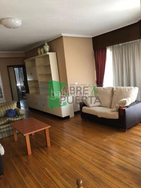 Foto 2de6ea23-b0fa-4776-b669-9e4bafe231f8. Pis amb calefacció a Couto Ourense