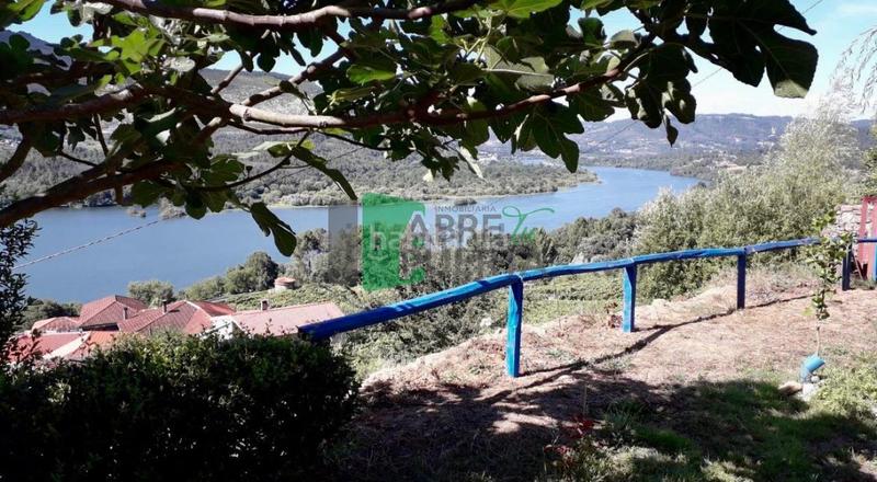 Foto 2d9d31a6-67b4-45b5-b92d-092f087aa87f. Haus mit heizung parking in Castrelo de Miño