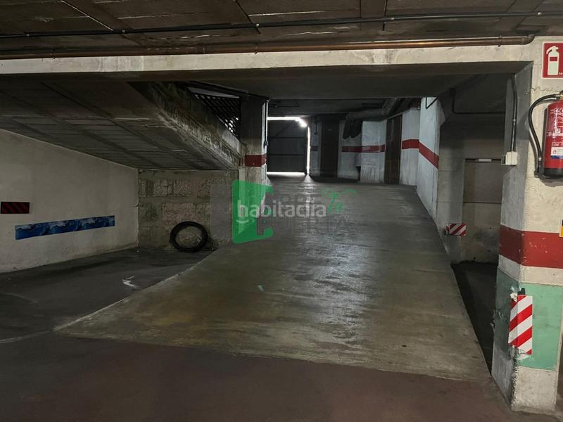 Foto 23bfeaf8-e962-48b9-b5d2-835b3c418179. Parking coche en Universidad Ourense