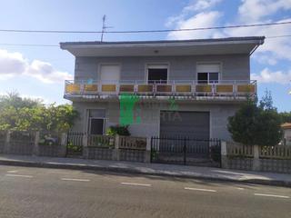 House in Amoeiro