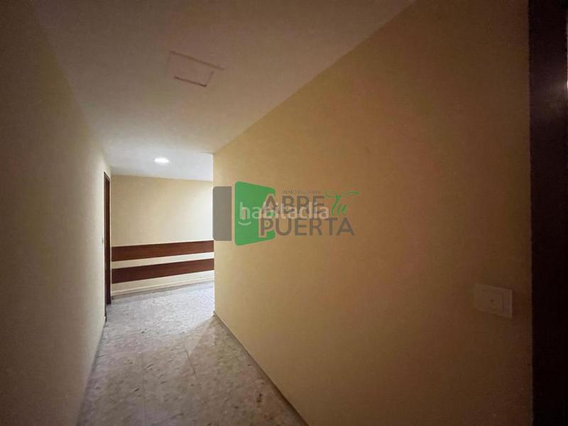 Foto 161a5f84-ff77-4b78-8ba3-0e5f4aafdd6f. Bureau avec chauffage dans Centro Ourense