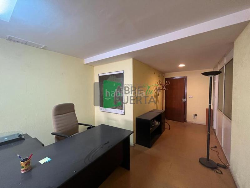 Foto 1ad37ce7-bc6f-4f2b-a2ad-c435785d56a4. Bureau avec chauffage dans Centro Ourense