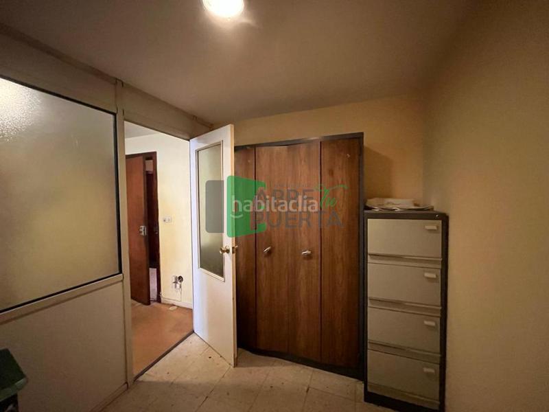 Foto 755f0c88-276b-4116-b3da-118b4d6cdfd2. Ufficio con riscaldamento in Centro Ourense