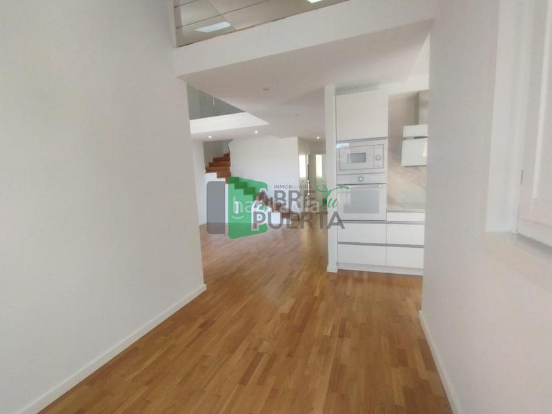 Foto 888a0010-9f29-4181-9e7a-50b8cbf2101d. Location duplex avec chauffage dans Casco Viejo Ourense