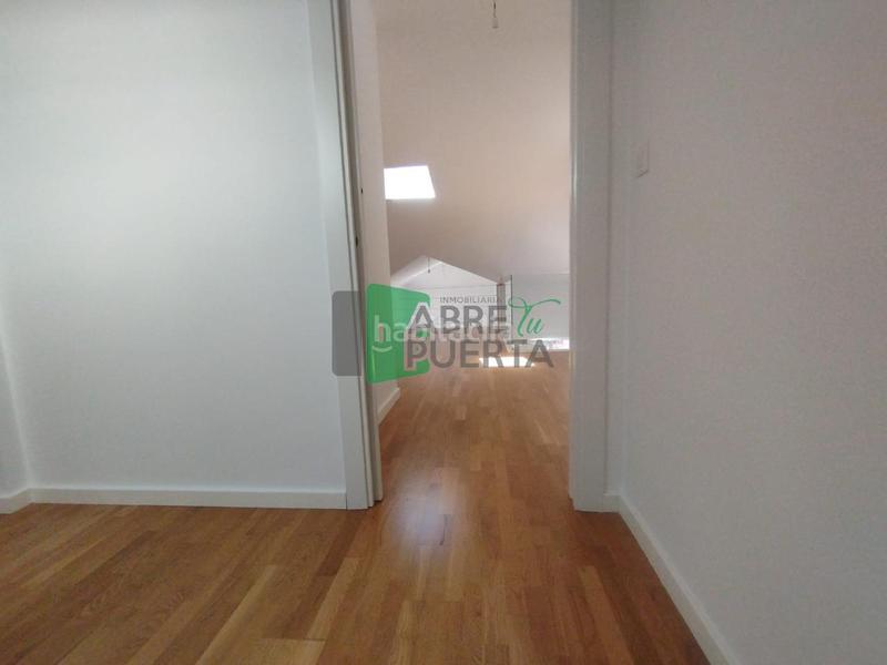 Foto b89b0bde-2fda-4064-a910-321ae481069d. Location duplex avec chauffage dans Casco Viejo Ourense