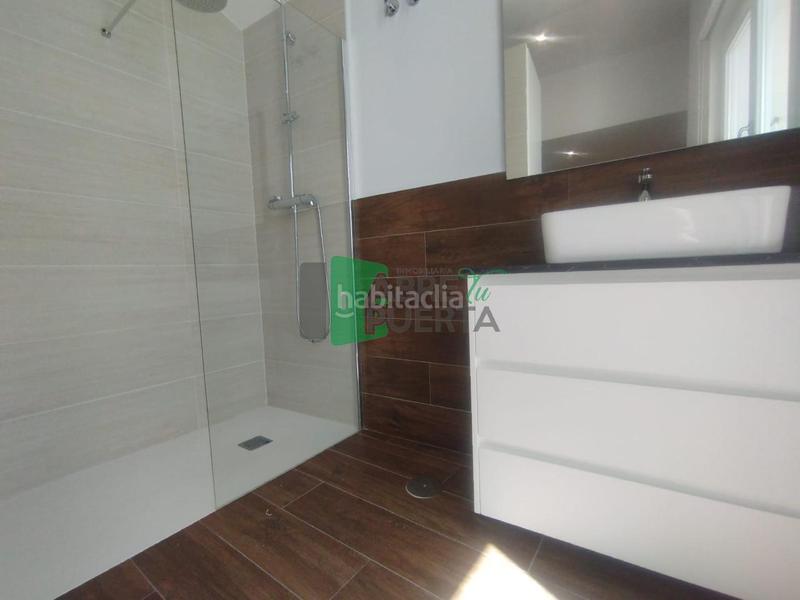 Foto 3d243733-0065-42a4-92a1-e443433db87c. Rent duplex with heating in Casco Viejo Ourense