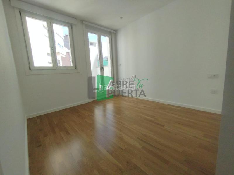 Foto bdcc7512-82f2-43b0-a345-bc00d63dfadf. Miete zweistöckige wohnung mit heizung in Casco Viejo Ourense