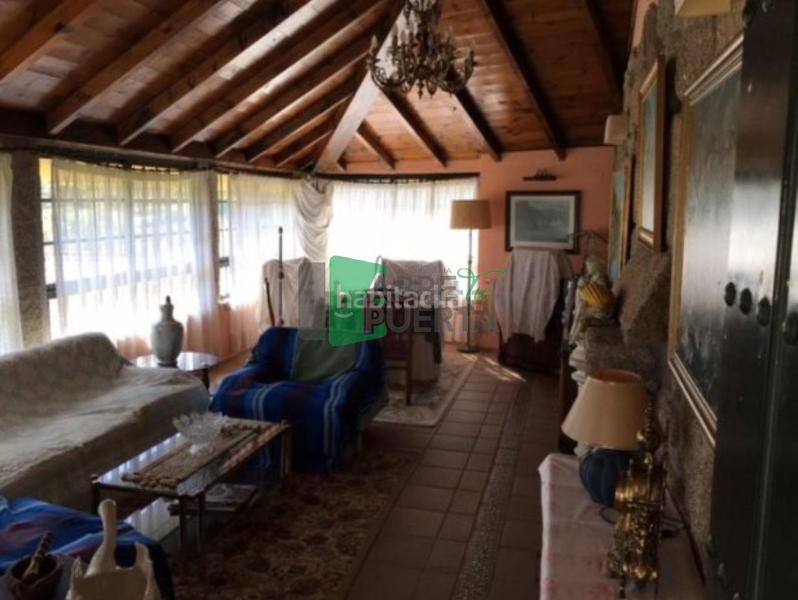 Foto ca8cb717-477e-4303-b682-f994297ad440. Casa en Coles