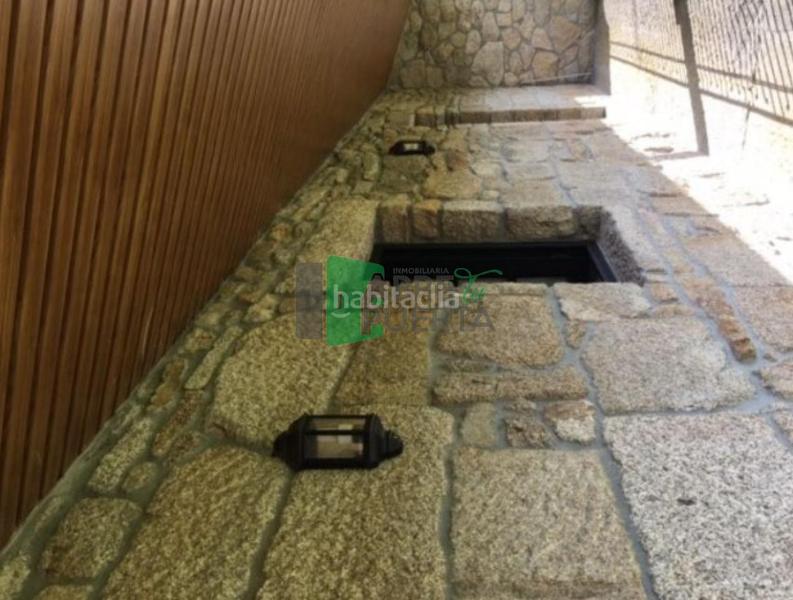 Foto 09ca1624-a902-460d-a2f4-5bb39c30531f. Casa amb calefacció aparcament a Coles