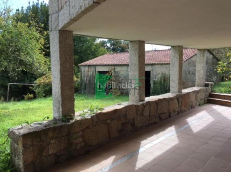 Foto fa7b0c23-a82f-4556-bd34-2f1428d25341. Haus mit heizung parking in Coles