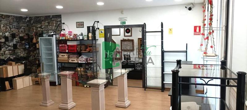 Foto b9372038-654f-4634-9d13-ea9cc30c980f. Locale commerciale in Casco Viejo Ourense