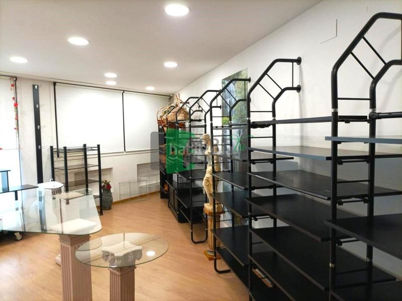 Foto ed5e0f63-72e5-4f38-b781-606a2d3a27d6. Locale commerciale in Casco Viejo Ourense