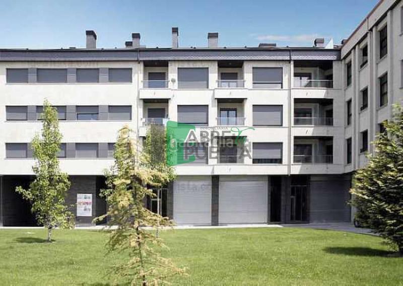 Foto e72d0f04-1079-4d62-82ef-eece717694ca. Aparcament cotxe a Centro Ourense