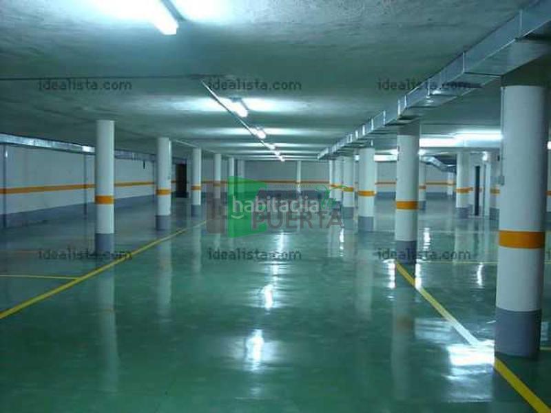 Foto 6e466730-fb52-49b0-a0f0-2d6a6df8d0ec. Parking coche en Centro Ourense