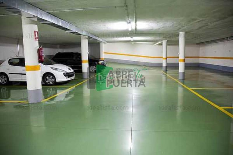 Foto 7ca42729-e1c2-44e9-ae89-fb9b23972952. Parking coche en Centro Ourense