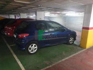 Parking coche en Centro