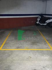Parking coche en A Carballeira