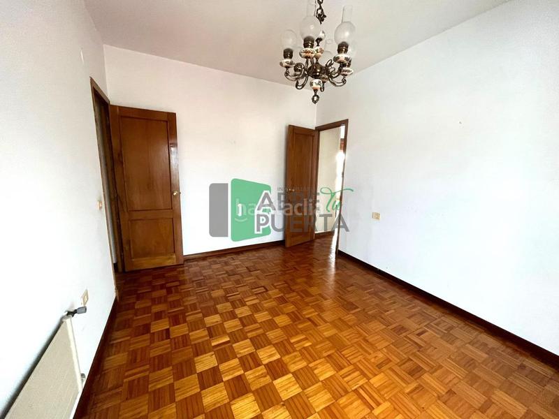 Foto 3c594fe6-c0ca-477a-aba8-04128bac4a0f. Appartement avec chauffage parking dans A Ponte Ourense