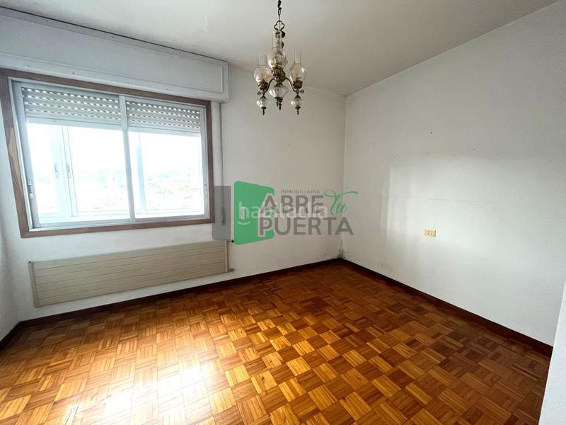 Foto 19fa2c76-3a82-43dc-803b-bb06a25e7582. Piso en A Ponte Ourense