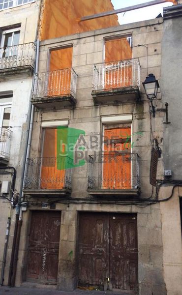 Foto a3eb8266-7afb-42a3-b8cc-5e1c4ac29797. Edifici a Casco Viejo Ourense