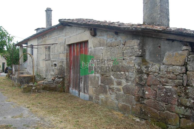 Foto 2cb4480b-6c7c-4ac3-ab5a-cf52dd0a7fb3. Haus mit heizung in Amoeiro