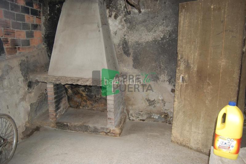 Foto 5b9491f2-af4a-4d86-89dc-5e06b978b60e. Haus mit heizung in Amoeiro