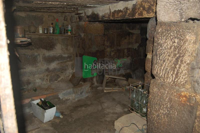 Foto 8db51ab9-bddd-4131-ae0c-3d0363a6ca2e. Haus mit heizung in Amoeiro