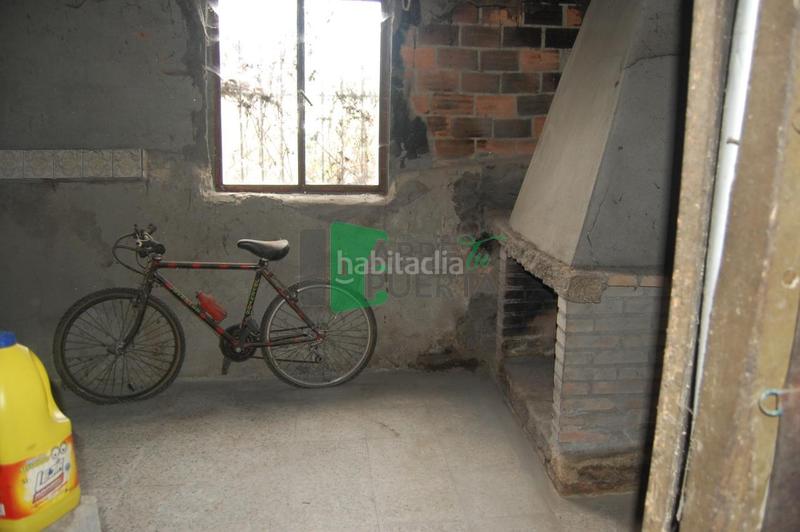 Foto da80aebe-e23d-4a01-8b5a-0a6d3c1e227f. Haus mit heizung in Amoeiro