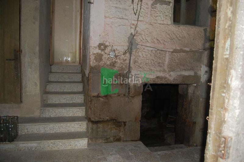 Foto e4fe16db-b164-4953-8c86-d9fa3163662b. Haus mit heizung in Amoeiro