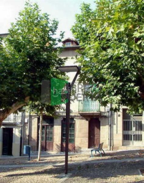Foto ce8fed90-335c-4bb5-98f1-1dc8762dd3b4. Edificio in Casco Viejo Ourense