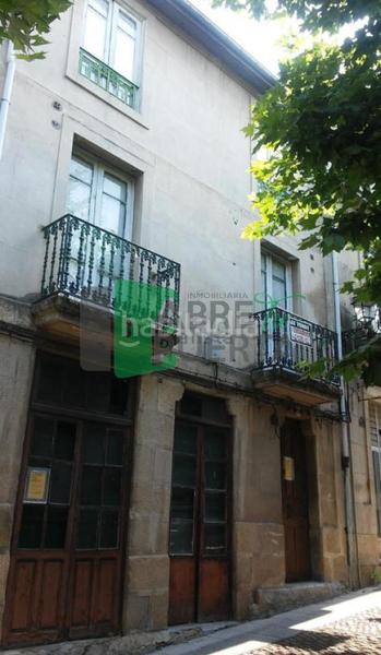 Foto 50185f85-77fc-4520-859b-0cc0a4918e22. Edificio en Casco Viejo Ourense