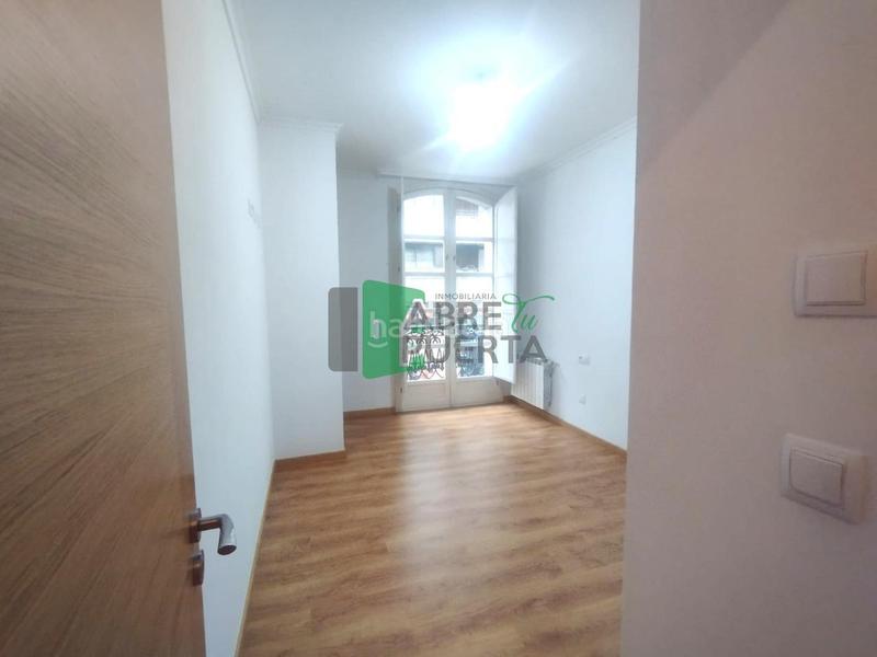 Foto 2acb3c20-ee01-4955-bee8-feef0fd100a5. Appartamento con riscaldamento in Casco Viejo Ourense