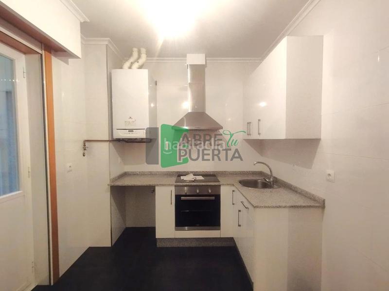 Foto 5cd61f26-ed42-42dd-aa76-725f1ed863aa. Appartamento con riscaldamento in Casco Viejo Ourense