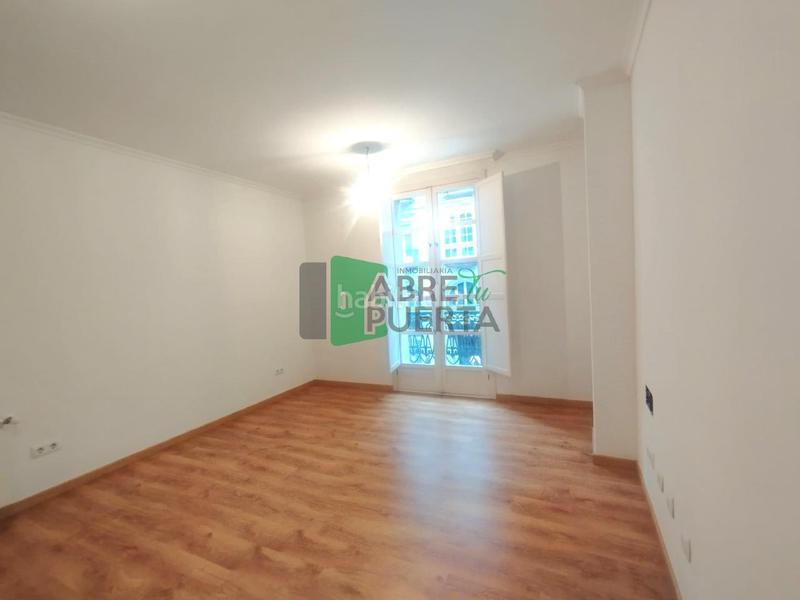 Foto 65cb71d5-e07f-4f85-9c6e-1dba2dc2c095. Appartamento con riscaldamento in Casco Viejo Ourense