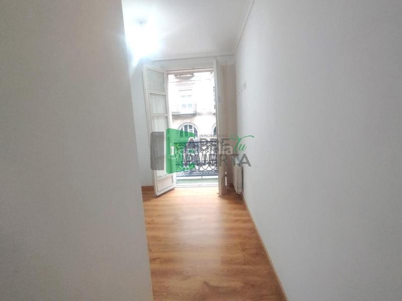 Foto 8530e8eb-3136-45bb-8e1c-580ce55ae078. Appartamento con riscaldamento in Casco Viejo Ourense